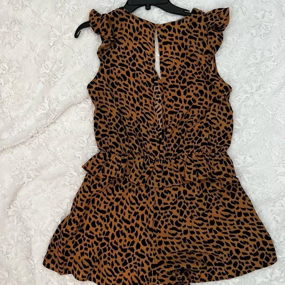 Leopard Print Romper NWT Size Small - Picture 6 of 10